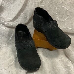 Sanita leather suede clogs